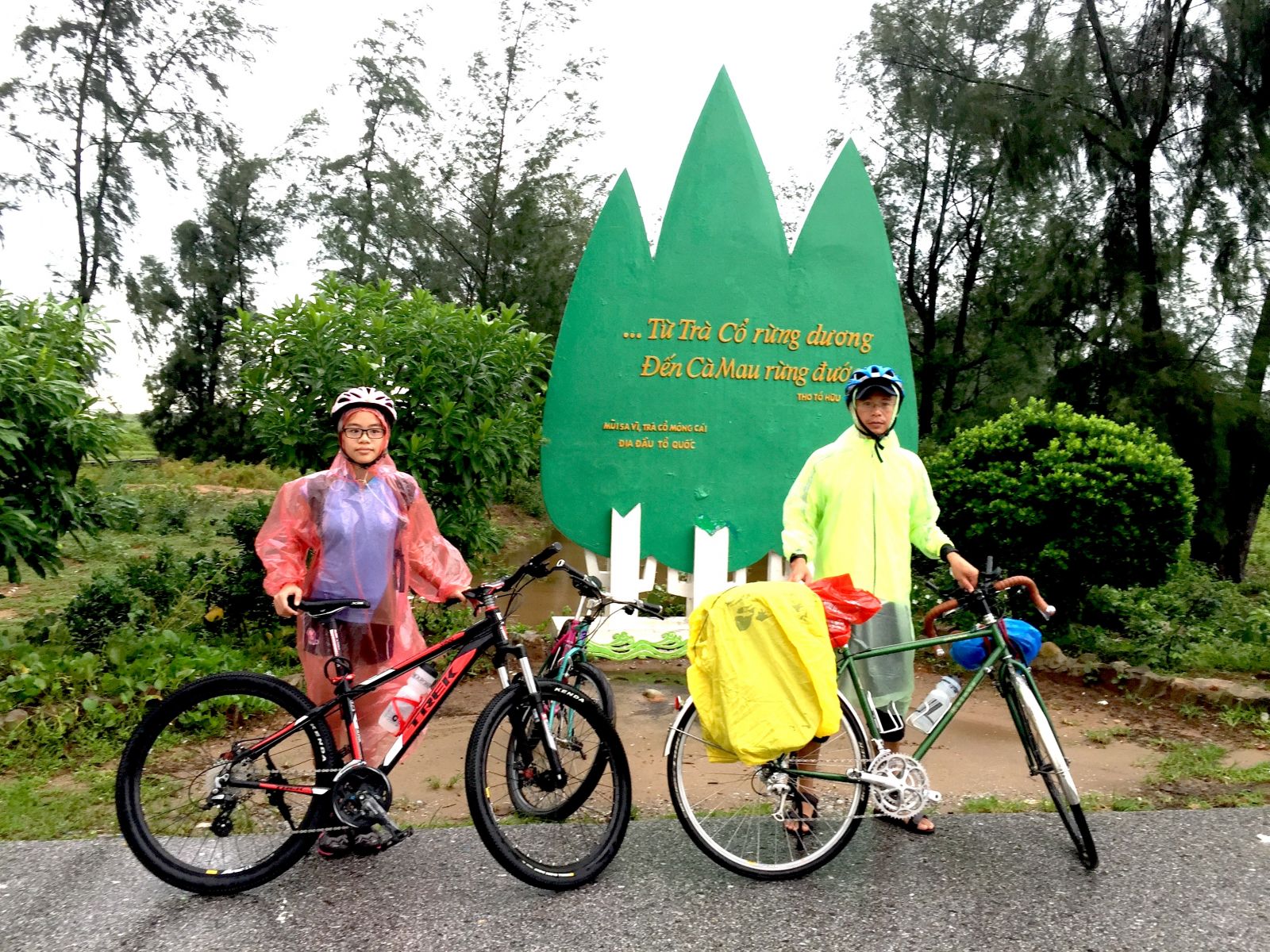 start-mong-cai-to-ca-mau-tra-co-border-with-china
