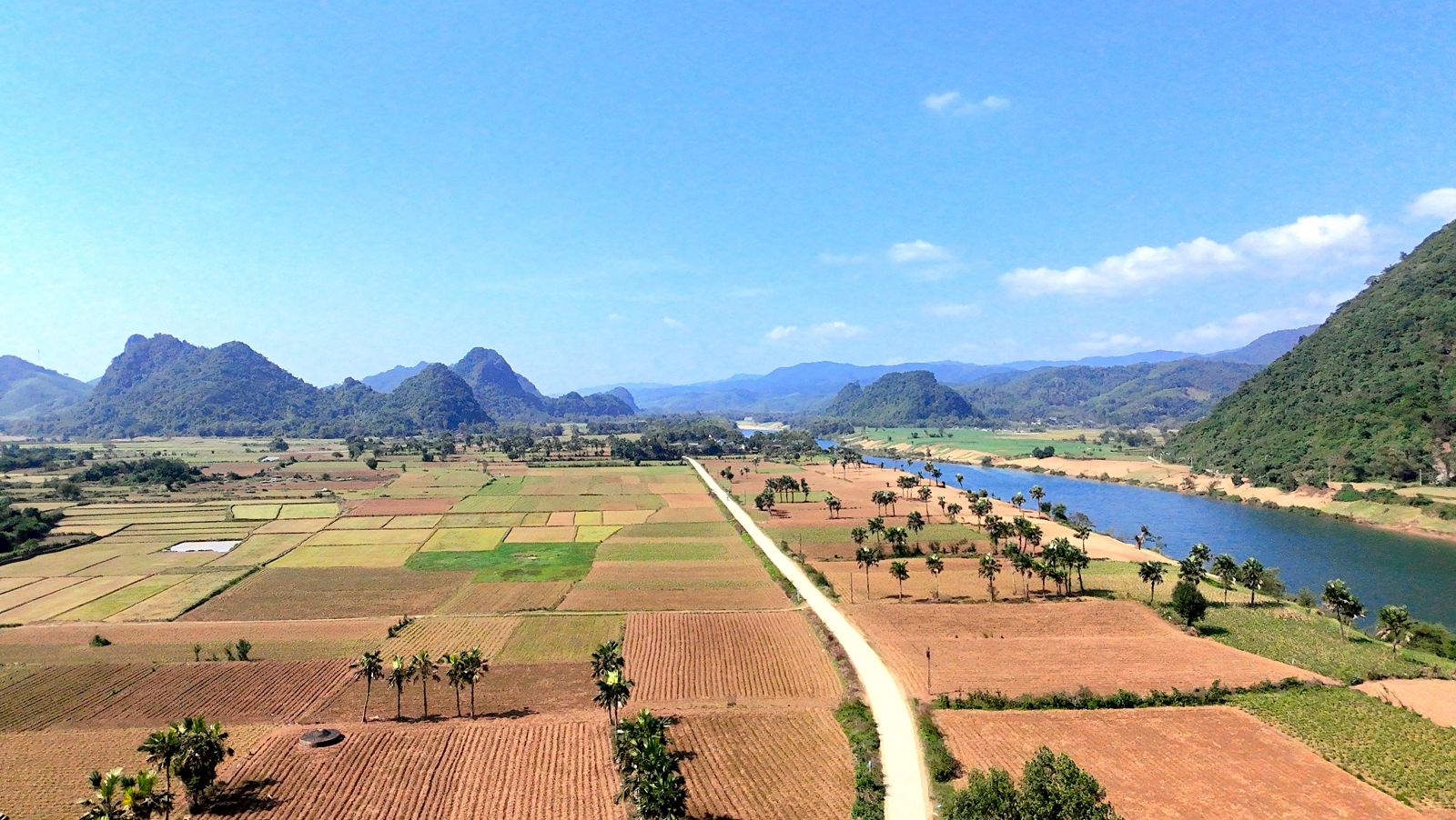 cycling-from-thien-cam-to-phong-nha-vietnam